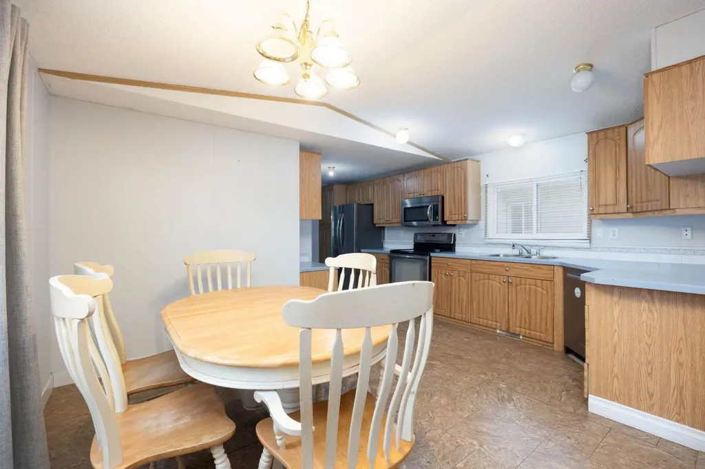 189 Couture Lane Fort Mcmurray AB T9K 1Y2