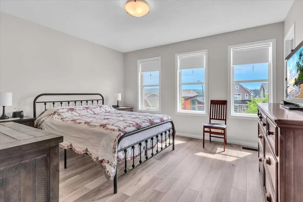 70 Haskayne Drive NW Calgary AB T3L 0H1