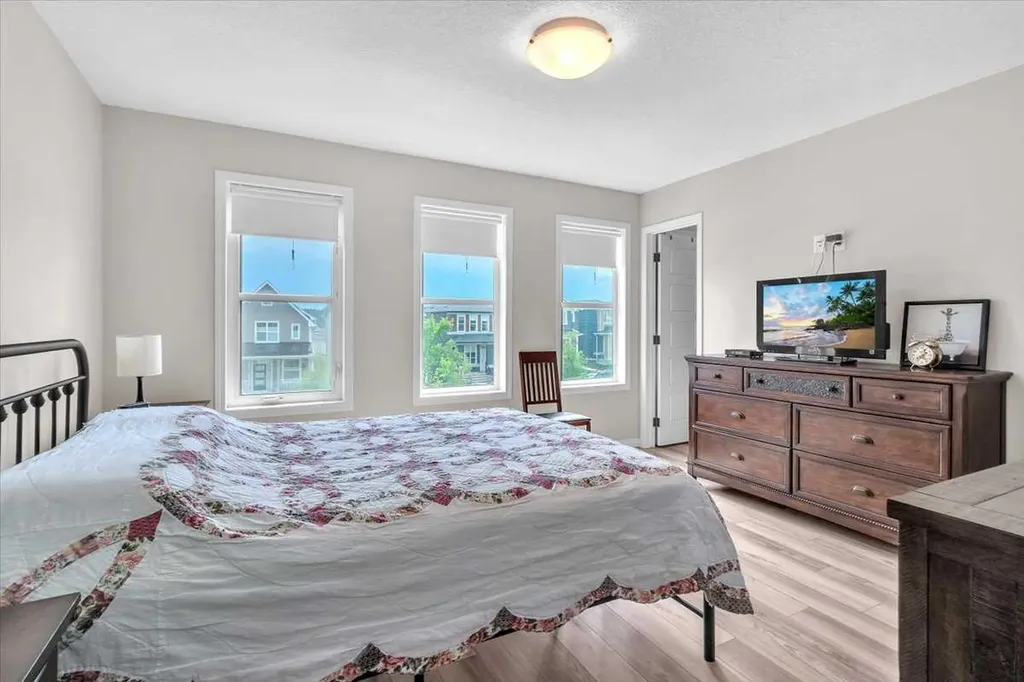 70 Haskayne Drive NW Calgary AB T3L 0H1