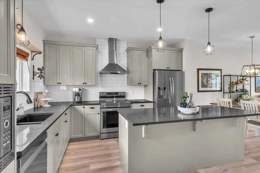 70 Haskayne Drive NW Calgary AB T3L 0H1