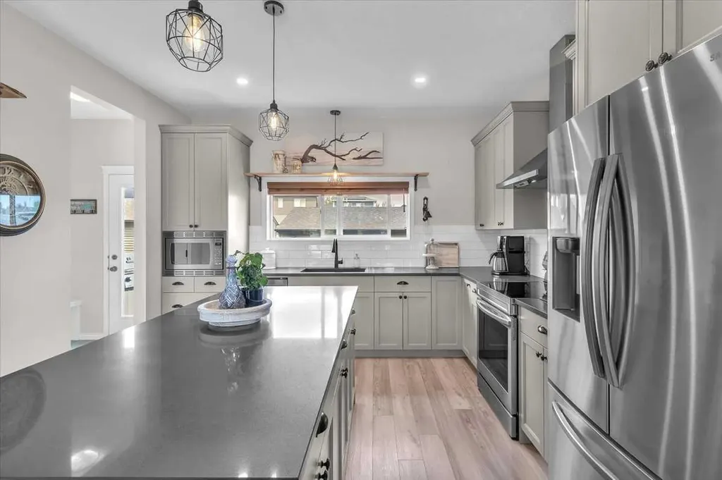 70 Haskayne Drive NW Calgary AB T3L 0H1