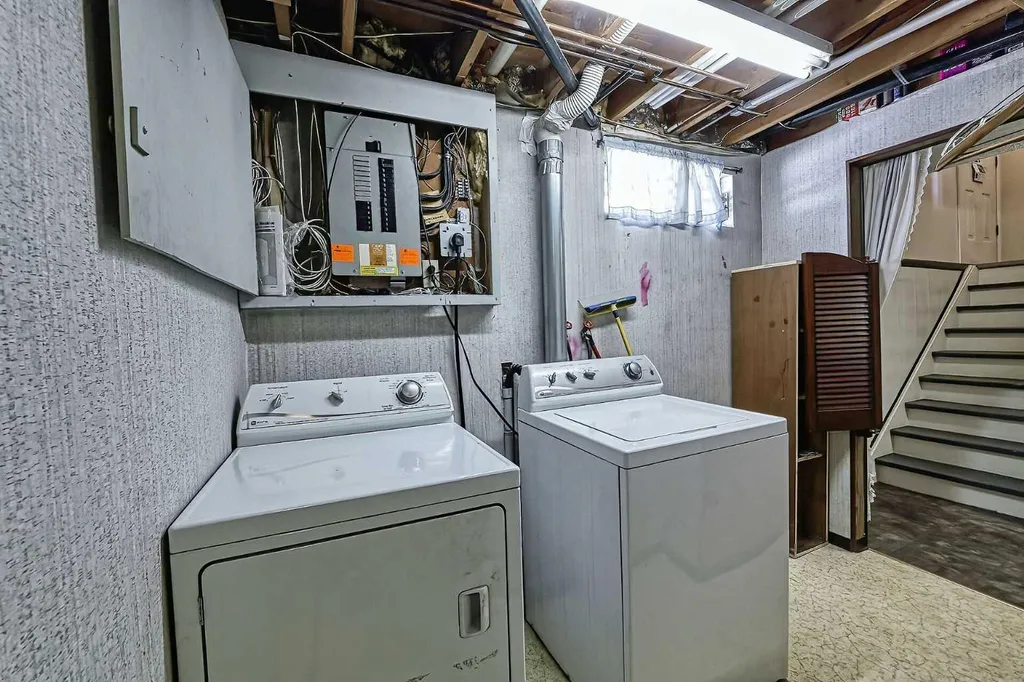 3523 48 Street NE Calgary AB T1Y5S5