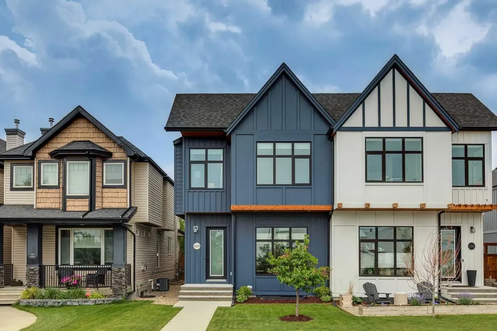1329 Regal Crescent NE Calgary AB T2E 5H4