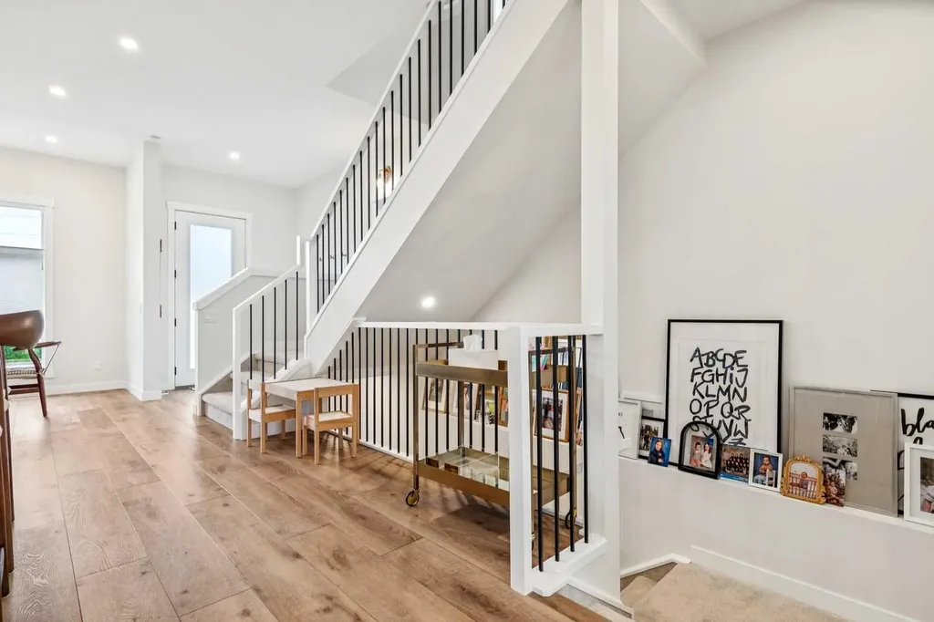 1329 Regal Crescent NE Calgary AB T2E 5H4