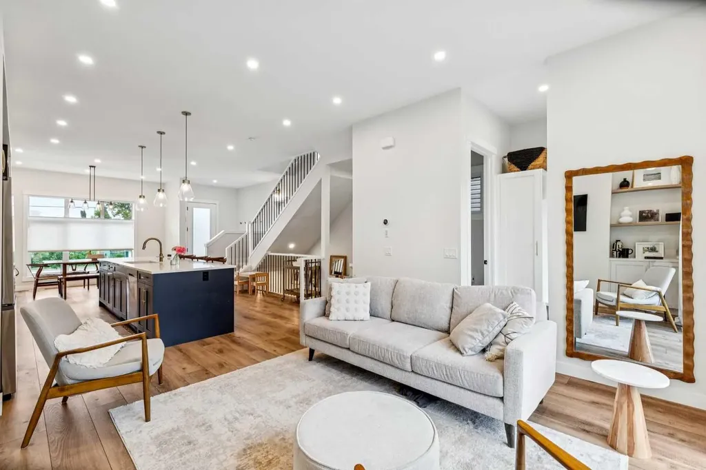 1329 Regal Crescent NE Calgary AB T2E 5H4
