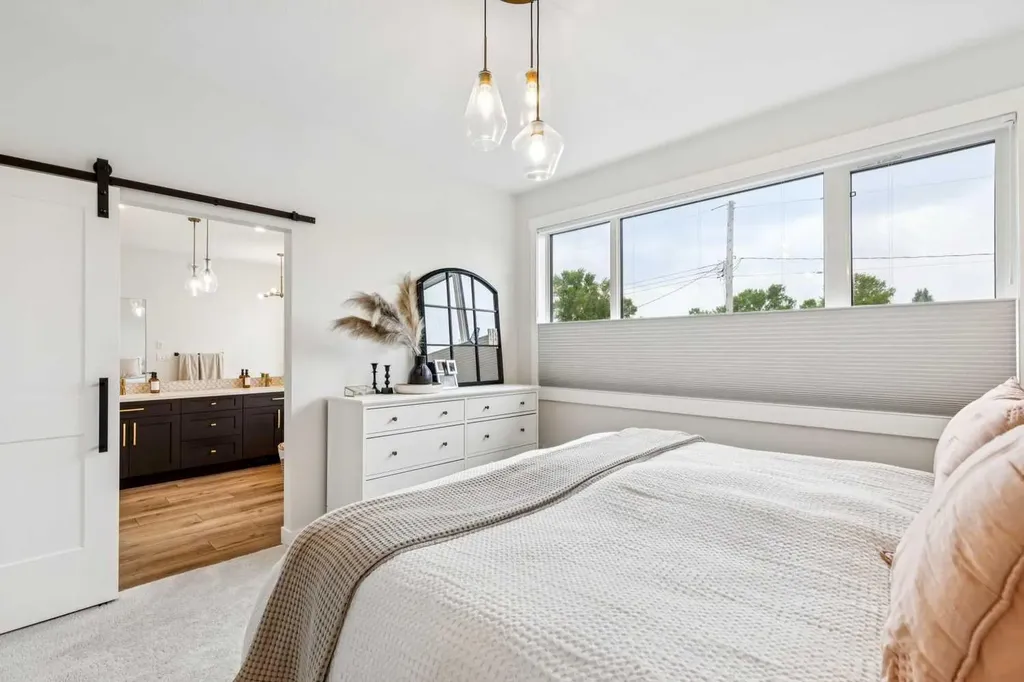 1329 Regal Crescent NE Calgary AB T2E 5H4