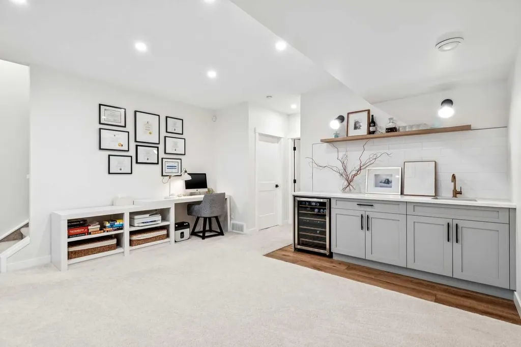 1329 Regal Crescent NE Calgary AB T2E 5H4