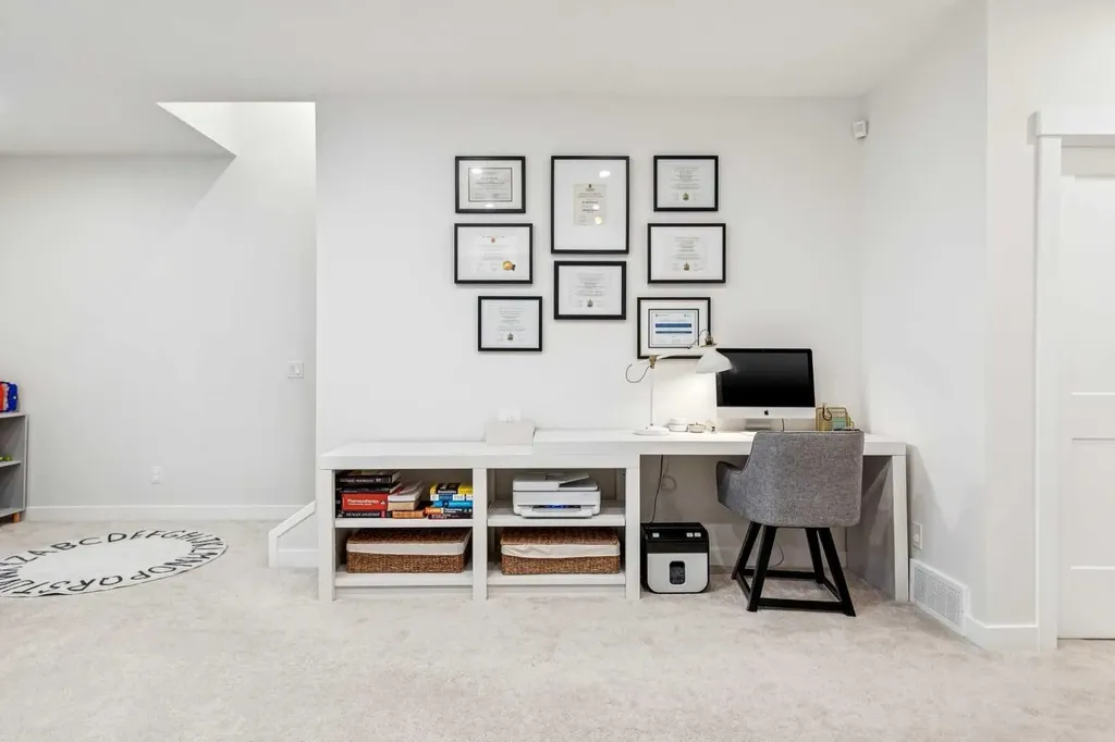 1329 Regal Crescent NE Calgary AB T2E 5H4