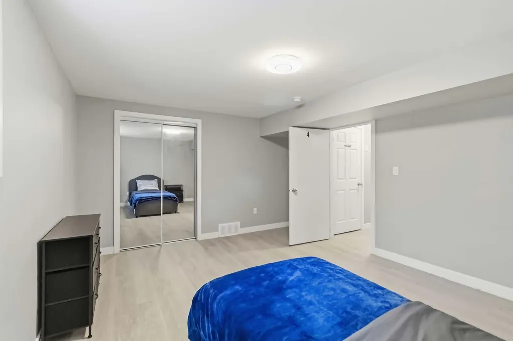 98 Hill Drive Fort Mcmurray AB T9H 2A4