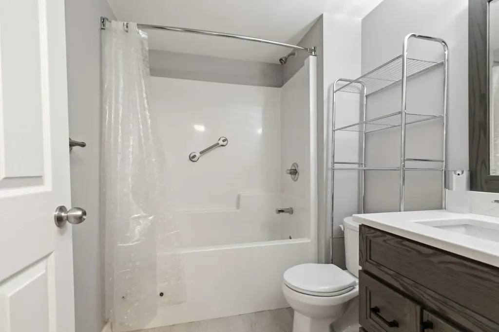 98 Hill Drive Fort Mcmurray AB T9H 2A4