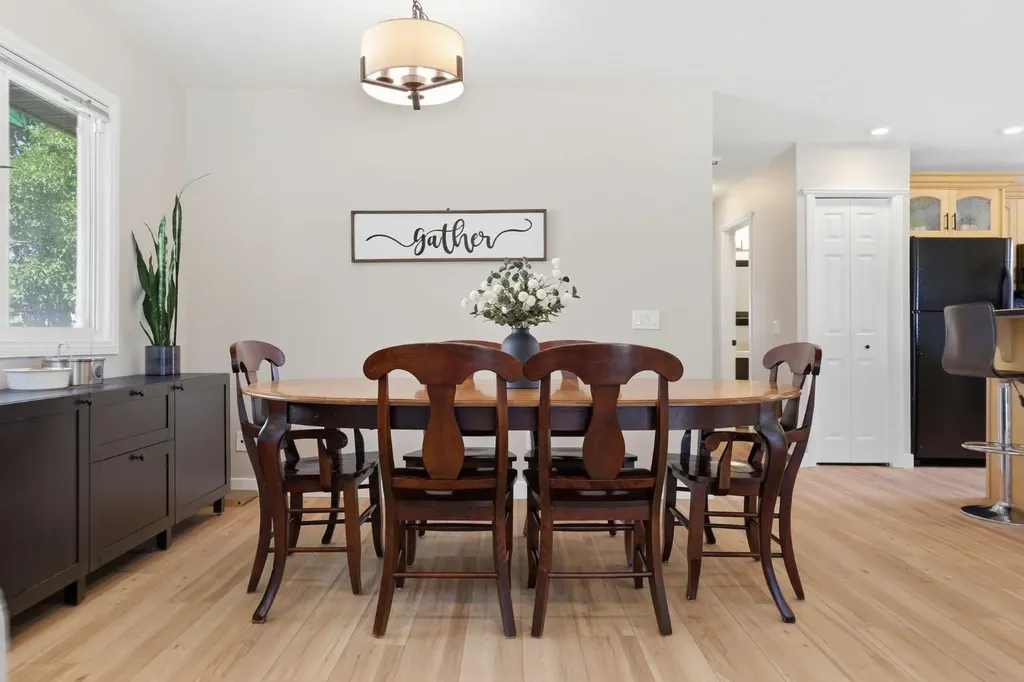 312 Penworth Way SE Calgary AB T2A 4G2