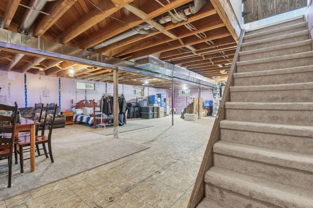 312 Penworth Way SE Calgary AB T2A 4G2
