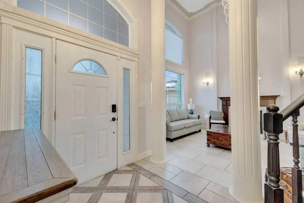 25 Ashmore Close Red Deer AB T4R 2R7