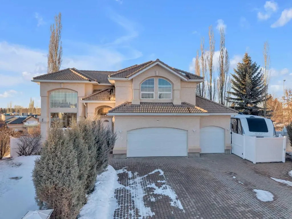 25 Ashmore Close Red Deer AB T4R 2R7