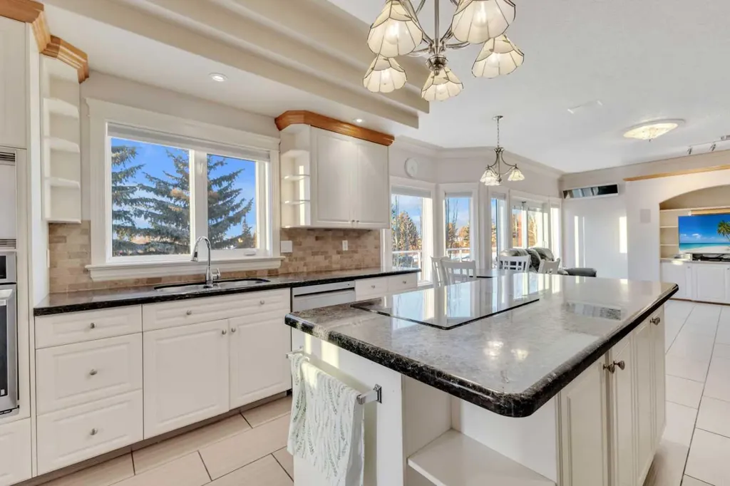 25 Ashmore Close Red Deer AB T4R 2R7