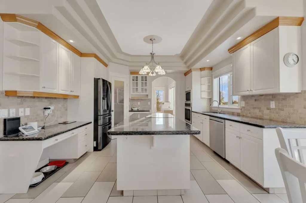 25 Ashmore Close Red Deer AB T4R 2R7