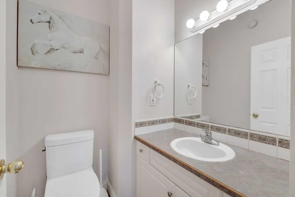 25 Ashmore Close Red Deer AB T4R 2R7