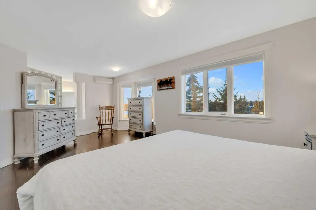 25 Ashmore Close Red Deer AB T4R 2R7