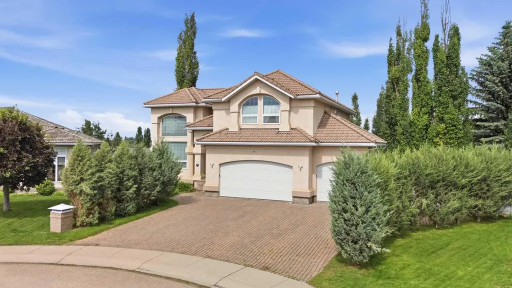 25 Ashmore Close Red Deer AB T4R 2R7
