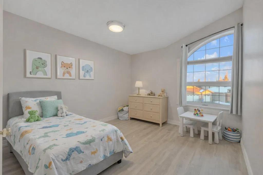 25 Ashmore Close Red Deer AB T4R 2R7