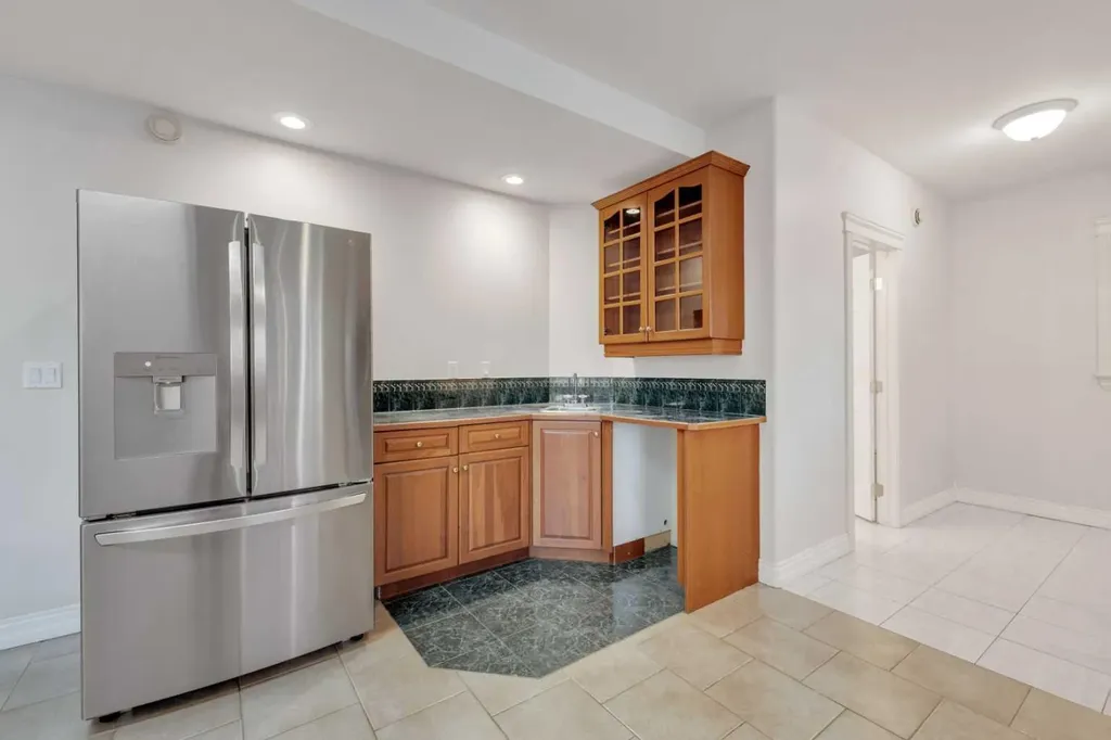25 Ashmore Close Red Deer AB T4R 2R7