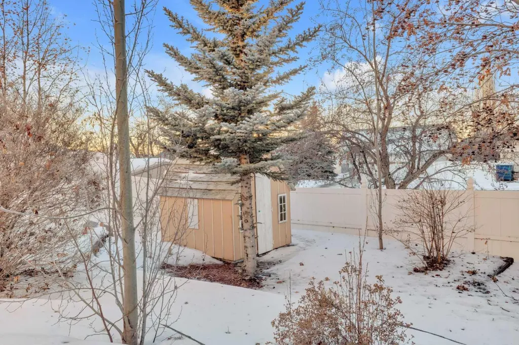 25 Ashmore Close Red Deer AB T4R 2R7