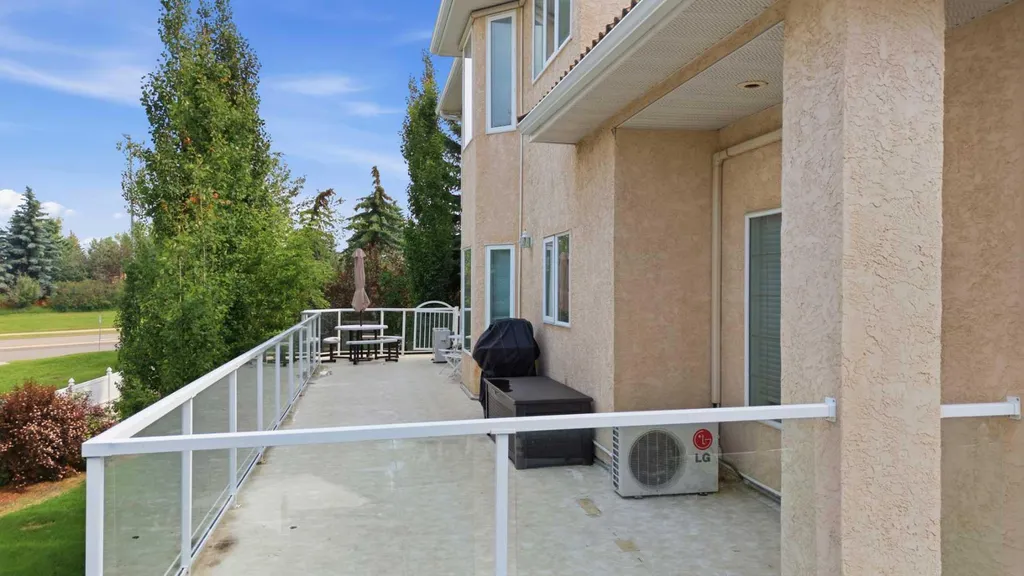 25 Ashmore Close Red Deer AB T4R 2R7