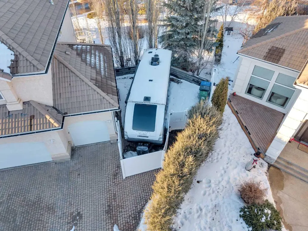 25 Ashmore Close Red Deer AB T4R 2R7