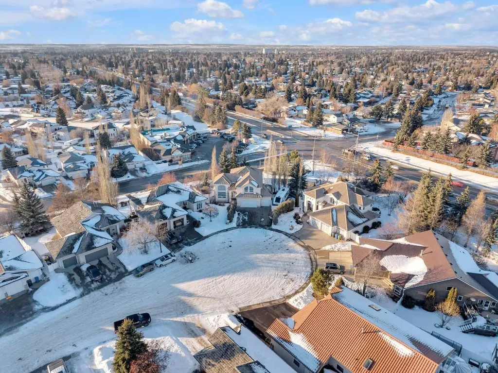 25 Ashmore Close Red Deer AB T4R 2R7