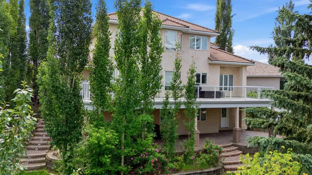 25 Ashmore Close Red Deer AB T4R 2R7
