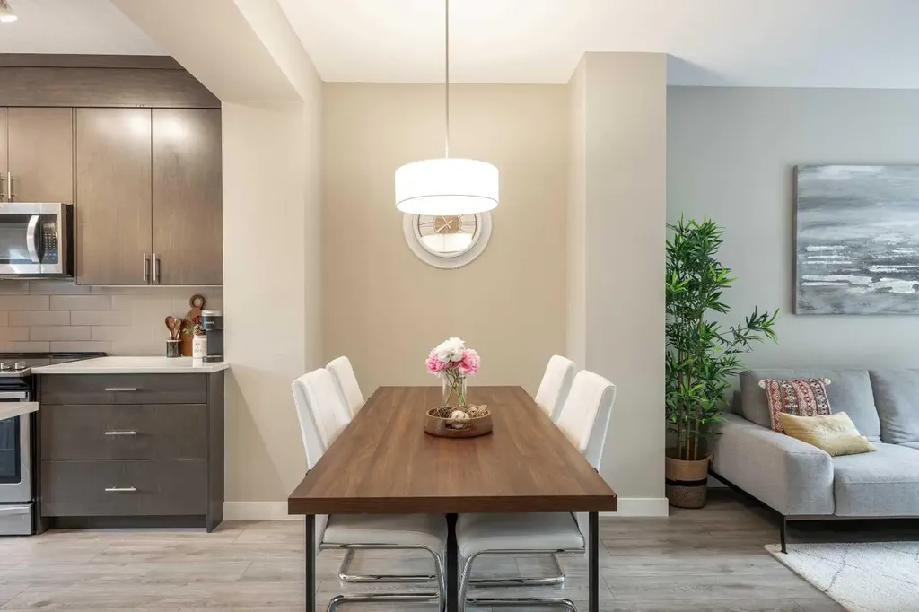 156 Livingston Common NE Calgary AB T3P 1K1