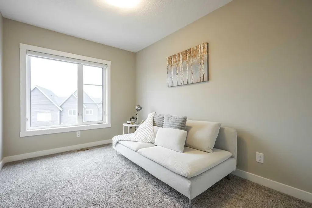 156 Livingston Common NE Calgary AB T3P 1K1