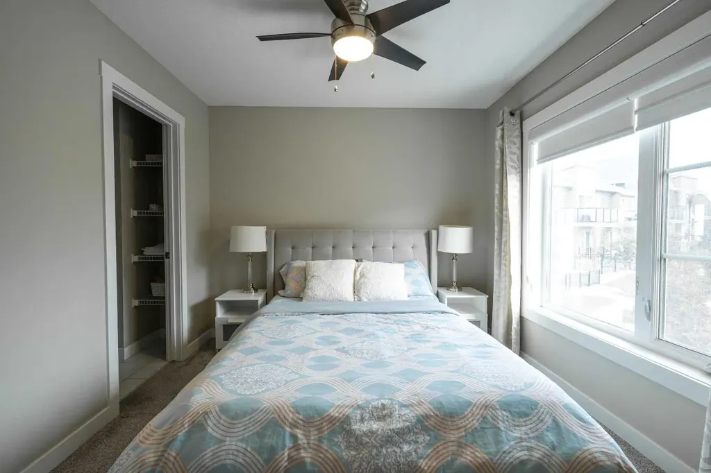 156 Livingston Common NE Calgary AB T3P 1K1