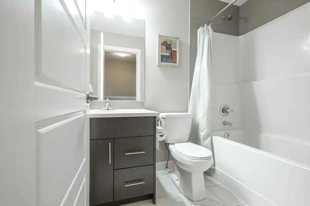 156 Livingston Common NE Calgary AB T3P 1K1