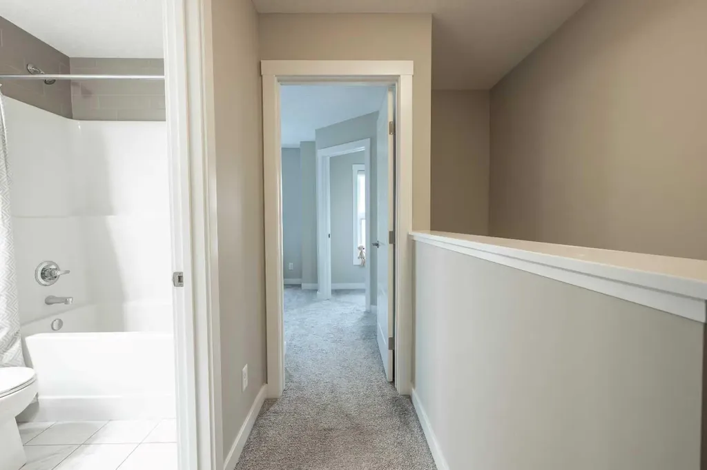 156 Livingston Common NE Calgary AB T3P 1K1