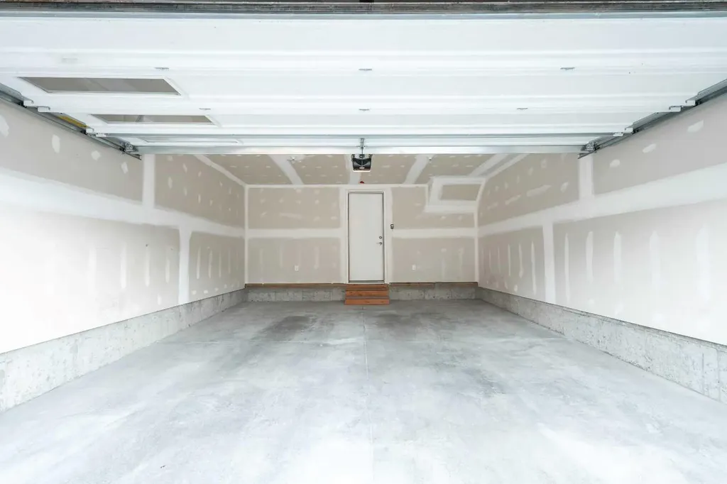 156 Livingston Common NE Calgary AB T3P 1K1