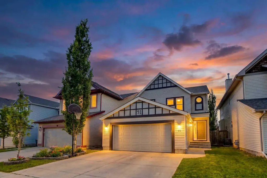 91 Copperstone Gate SE Calgary AB T2Z 4S2