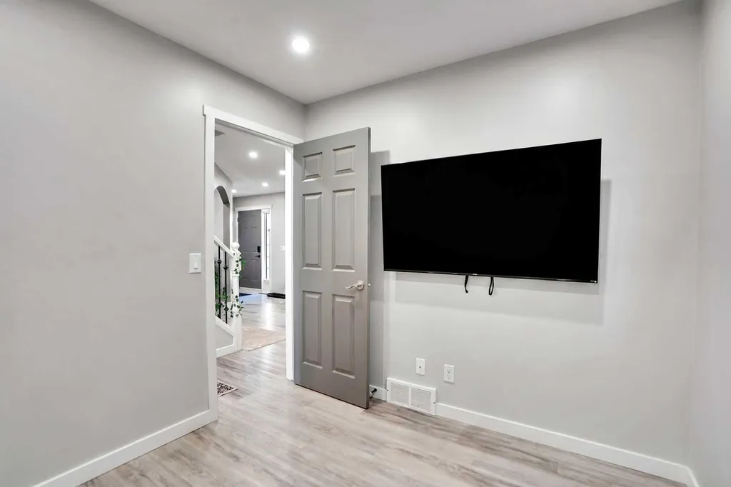 91 Copperstone Gate SE Calgary AB T2Z 4S2