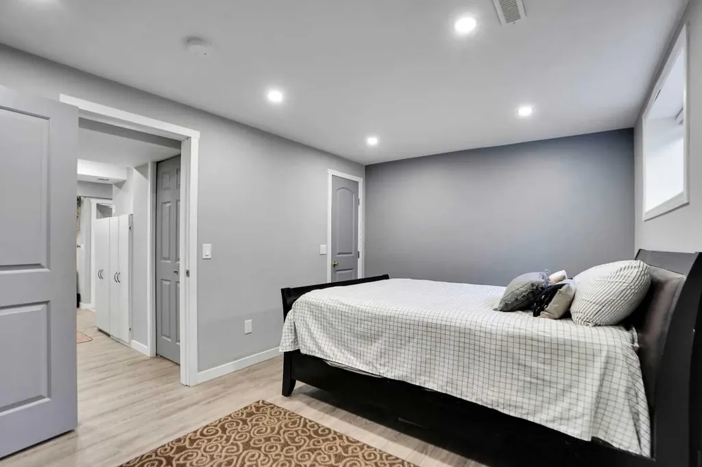 91 Copperstone Gate SE Calgary AB T2Z 4S2