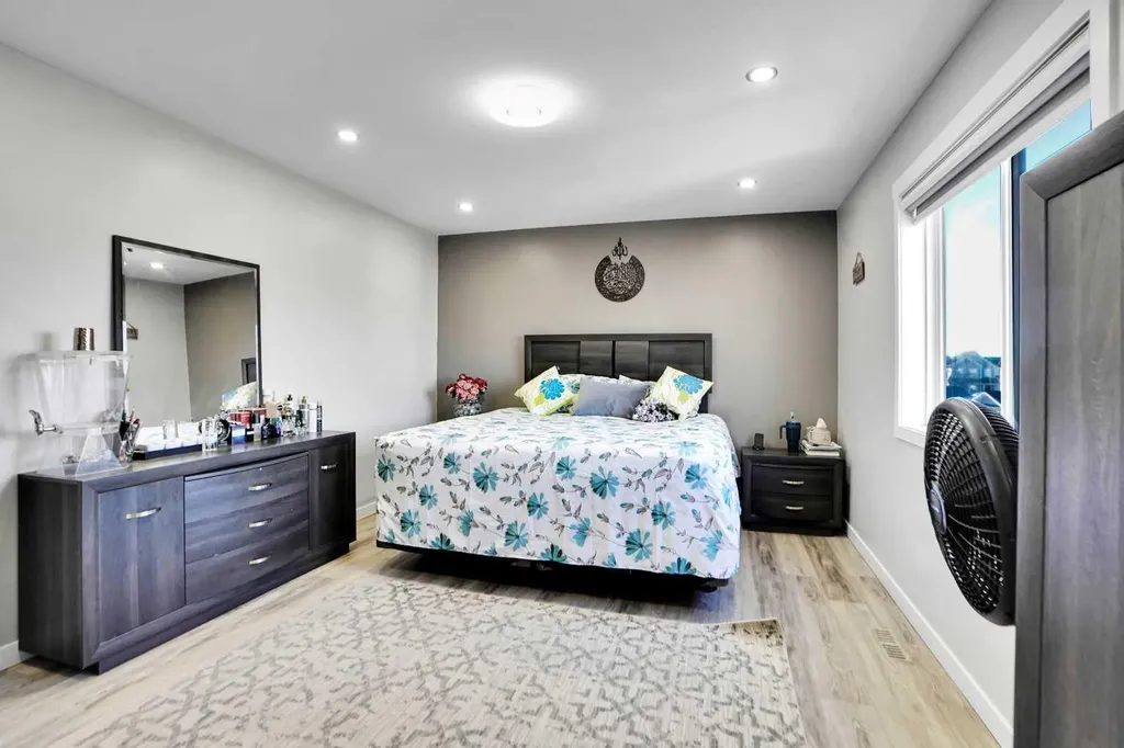 91 Copperstone Gate SE Calgary AB T2Z 4S2
