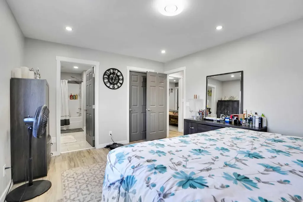91 Copperstone Gate SE Calgary AB T2Z 4S2