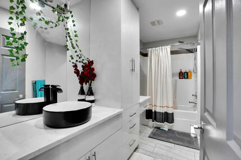 91 Copperstone Gate SE Calgary AB T2Z 4S2