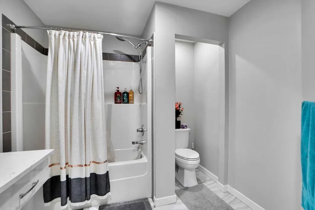 91 Copperstone Gate SE Calgary AB T2Z 4S2