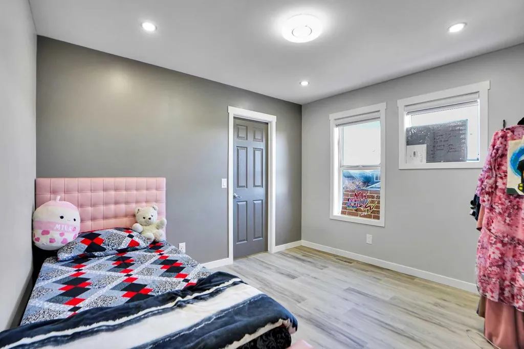 91 Copperstone Gate SE Calgary AB T2Z 4S2