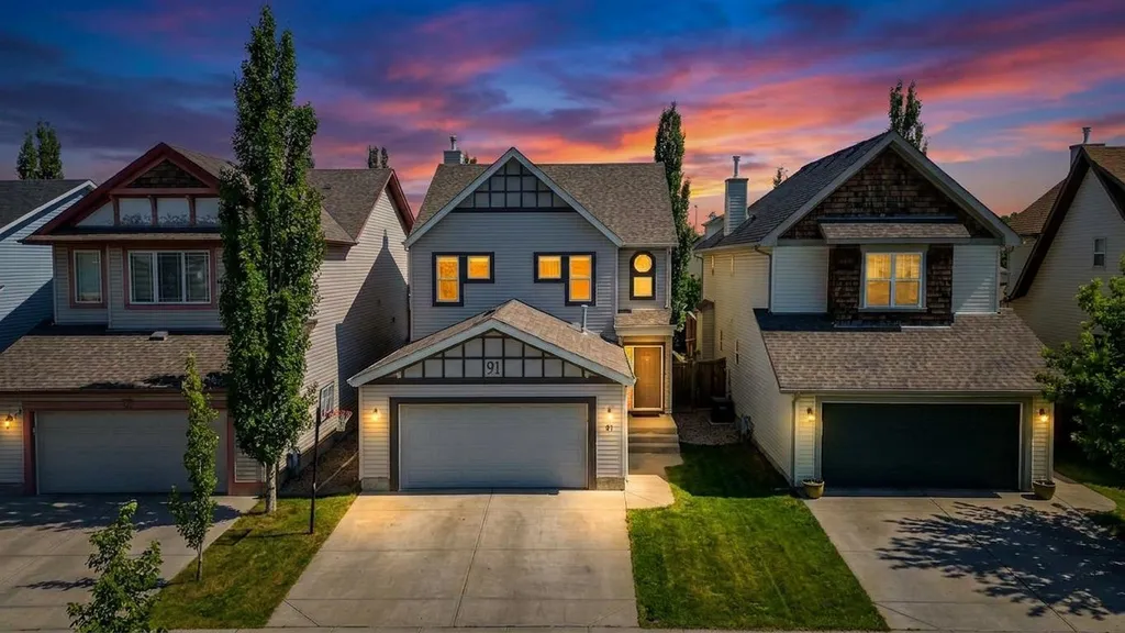 91 Copperstone Gate SE Calgary AB T2Z 4S2