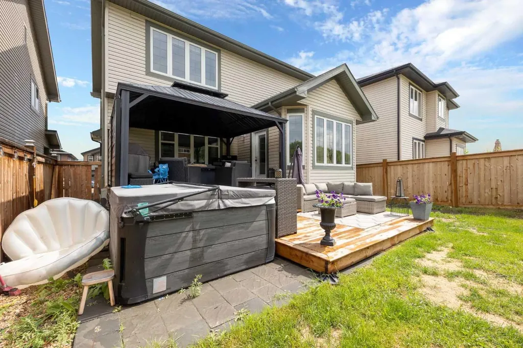 212 Stonecreek Landing Fort Mcmurray AB T9K 0X4