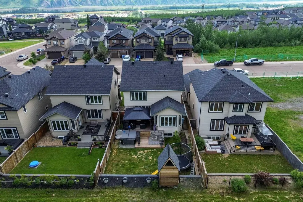212 Stonecreek Landing Fort Mcmurray AB T9K 0X4