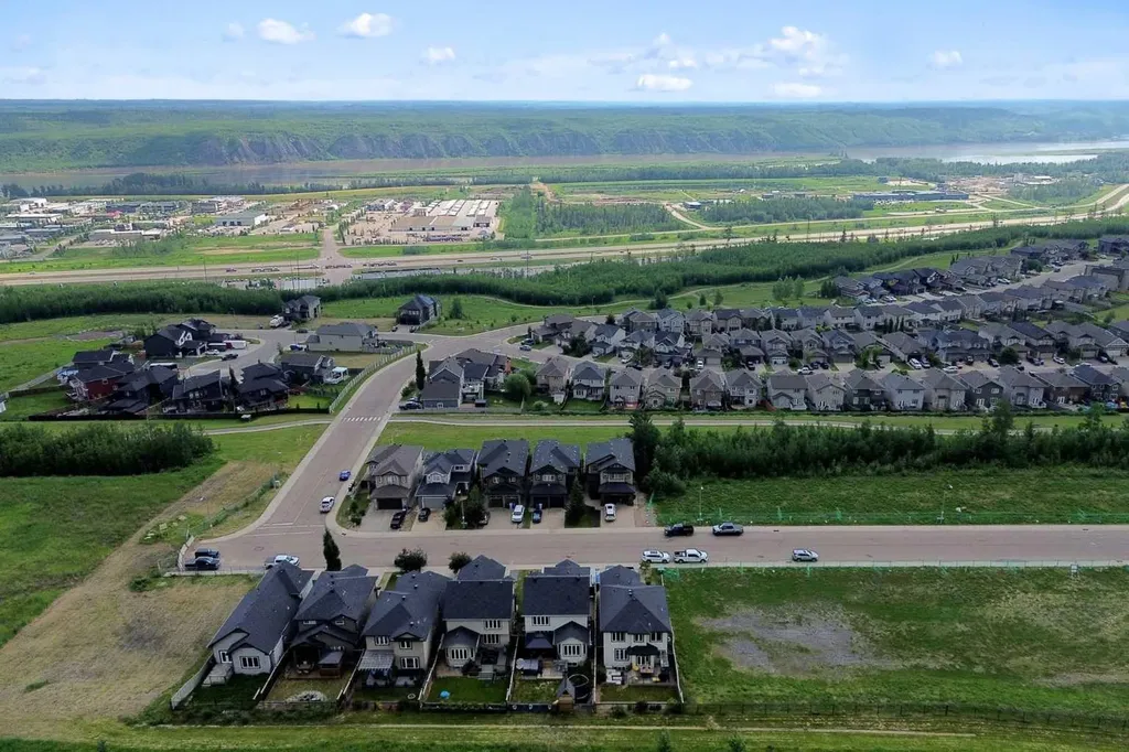 212 Stonecreek Landing Fort Mcmurray AB T9K 0X4