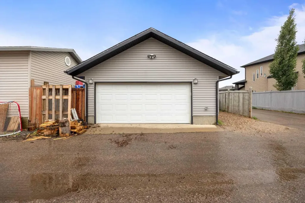 189 Walnut Crescent Fort Mcmurray AB T9K 0N4