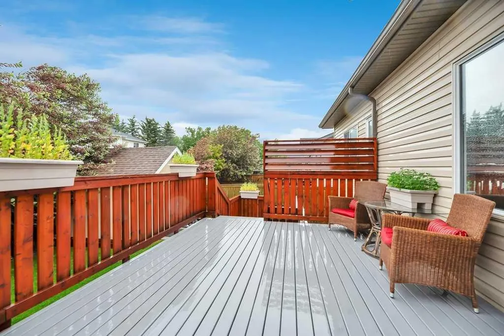133 Oakmere Point Chestermere AB T1X 1M8
